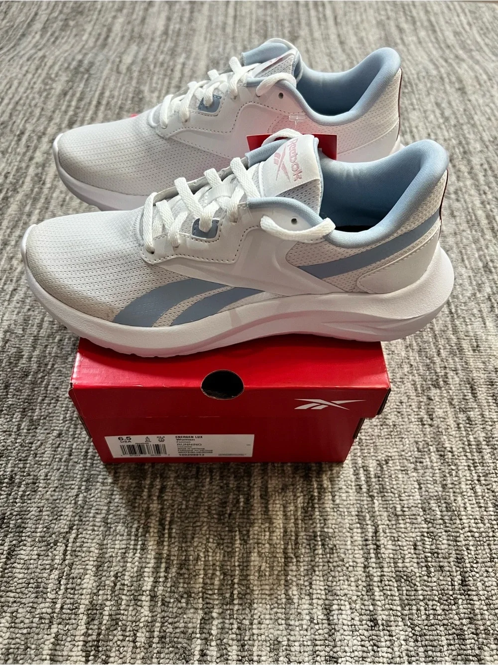 Reebok Energen Lux Women's Running Shoes Size 6.5